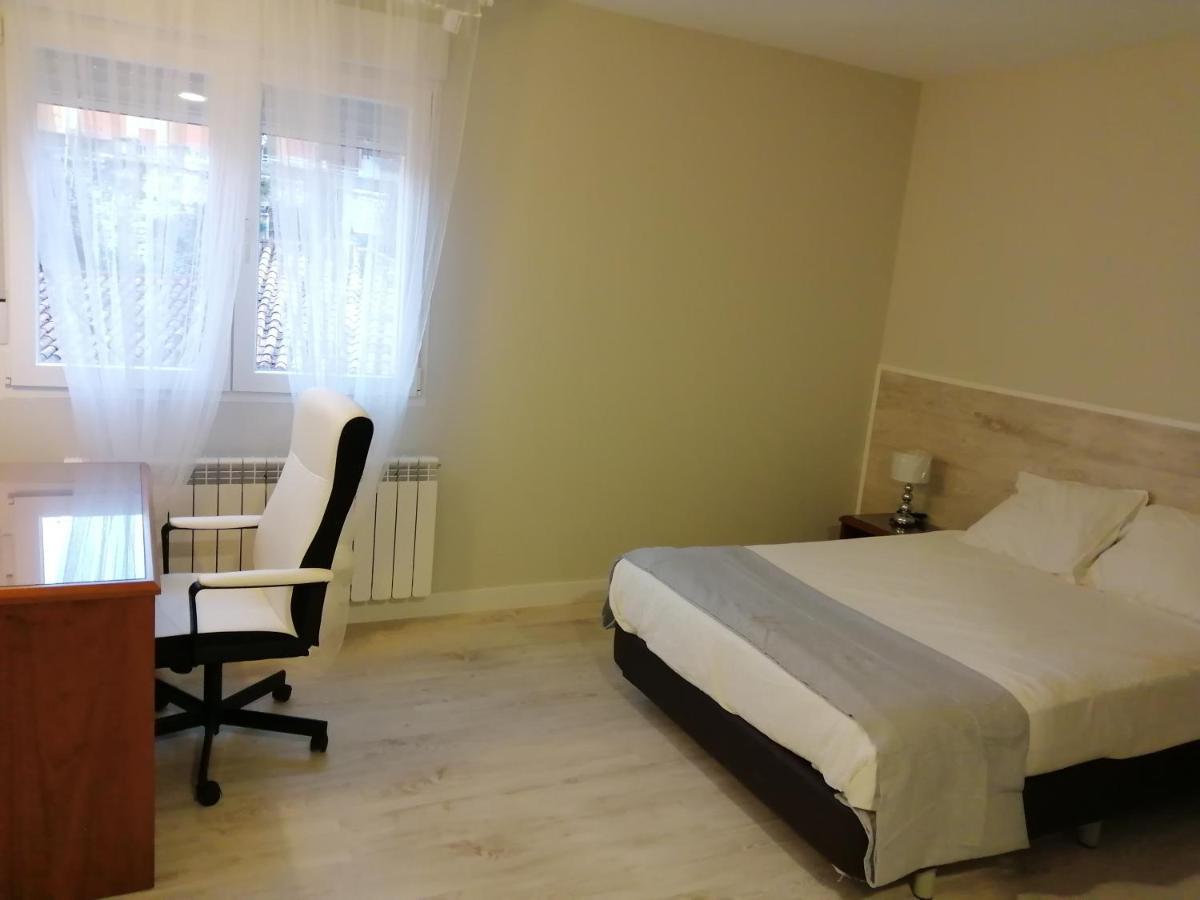 Estudios Los Arcos Теруел Екстериор снимка