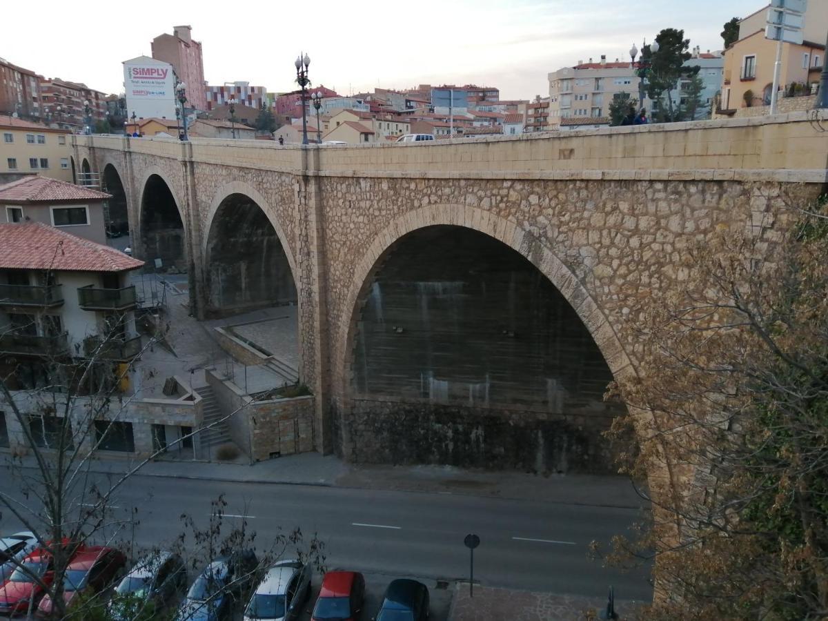 Estudios Los Arcos Теруел Екстериор снимка