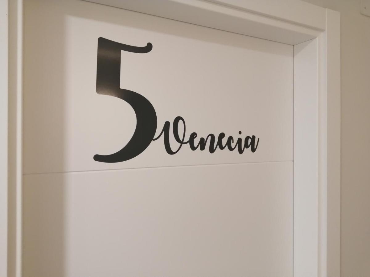 Estudios Los Arcos Теруел Екстериор снимка