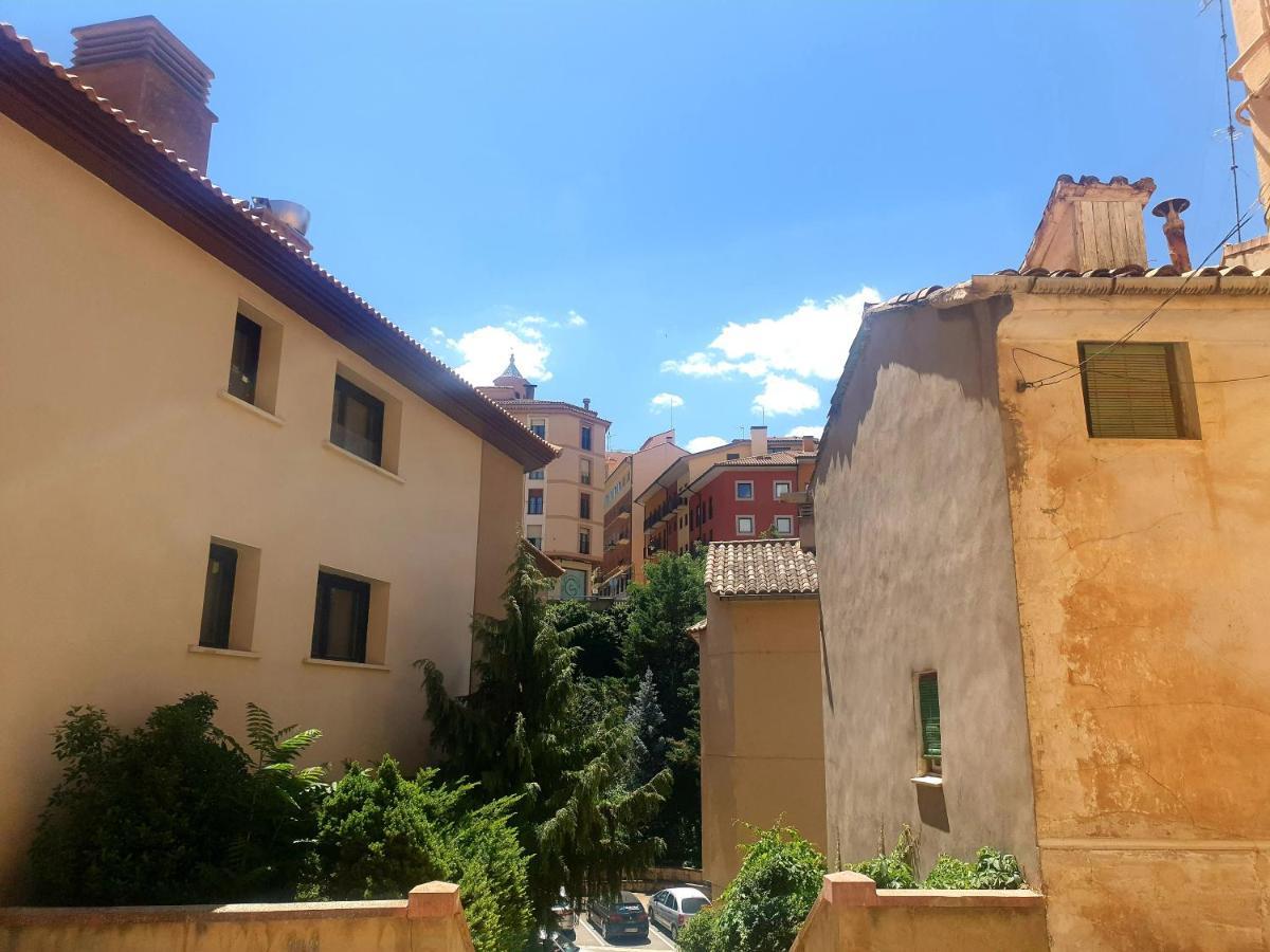 Estudios Los Arcos Теруел Екстериор снимка