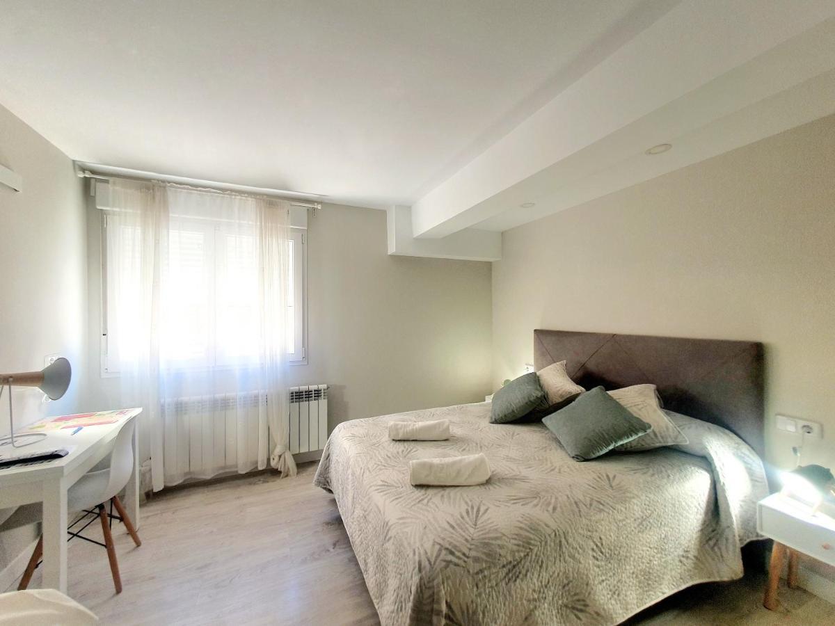Estudios Los Arcos Теруел Екстериор снимка